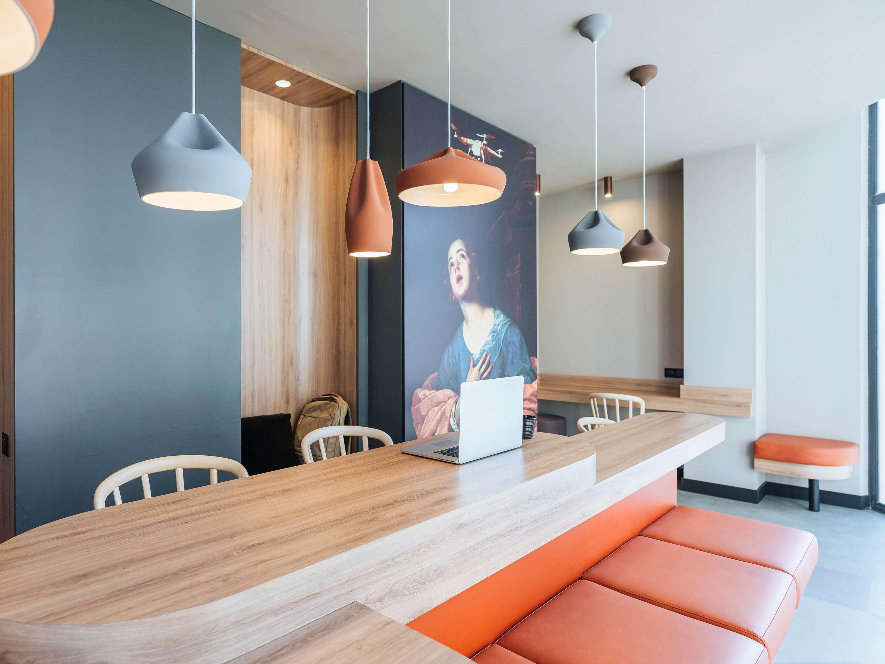 Ibis Styles Le Mans Gare Sud Hotel Exterior photo